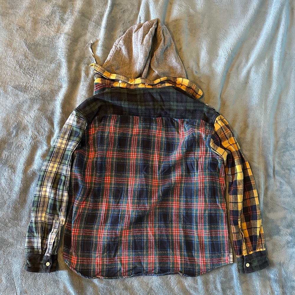 American Eagle Outfitters Blue and Green Plaid Shirt - Picture 2 of 3